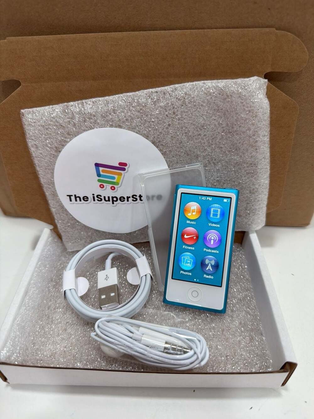 Apple iPod Nano 7th Generation 16GB Blue A1446 with Accessories